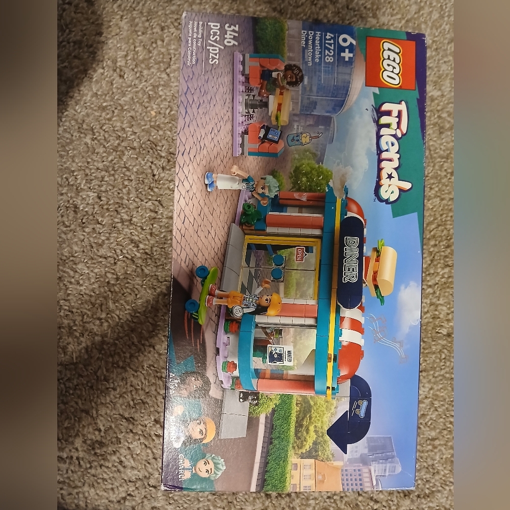 LEGO Friends Heartlake Downtown Diner 41728 Brand New Sealed